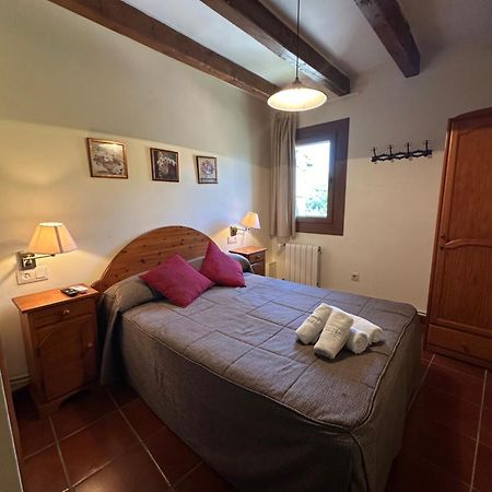 Hostal Centre Del Montsec Llimiana Extérieur photo